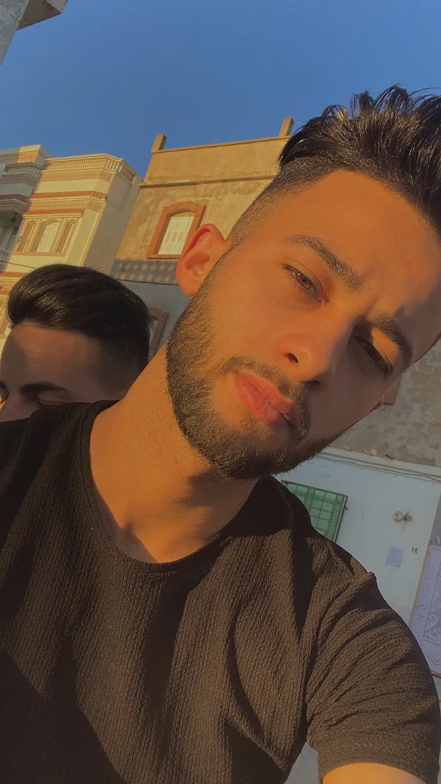 antoine 26 ans transmessenger pour trouver plan cul avec transsexuel