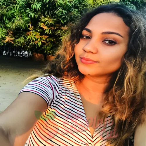 JustineLibre utilisatrice de RENCONTRES LOCALES partageant son avis